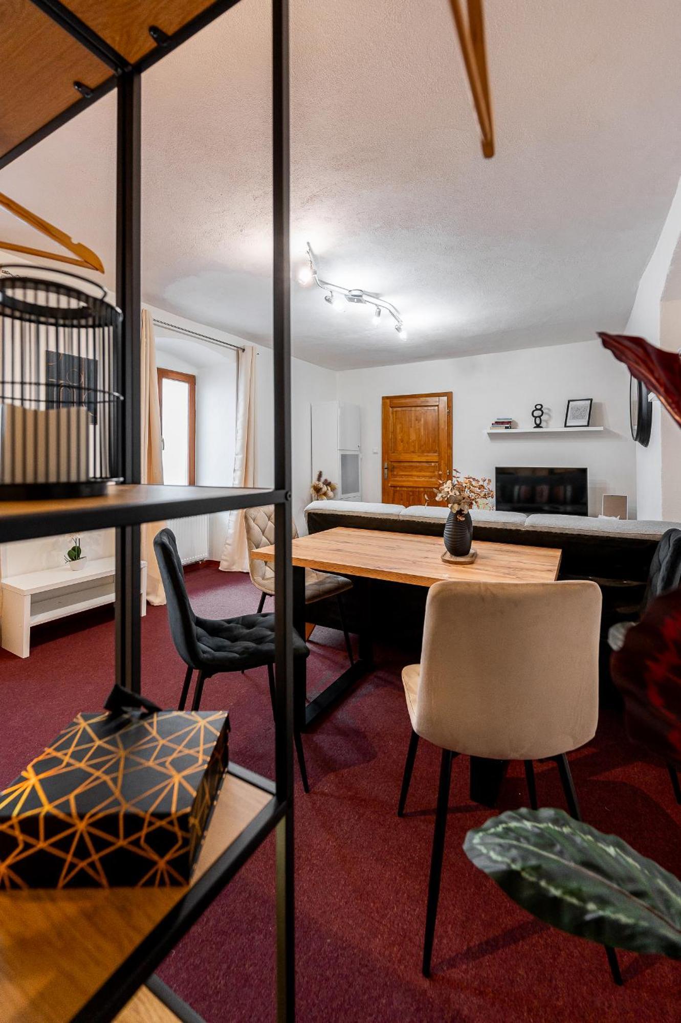 K1 Piatok Sobota Disco Cez Tyzden Tichy Apartman Košice Buitenkant foto